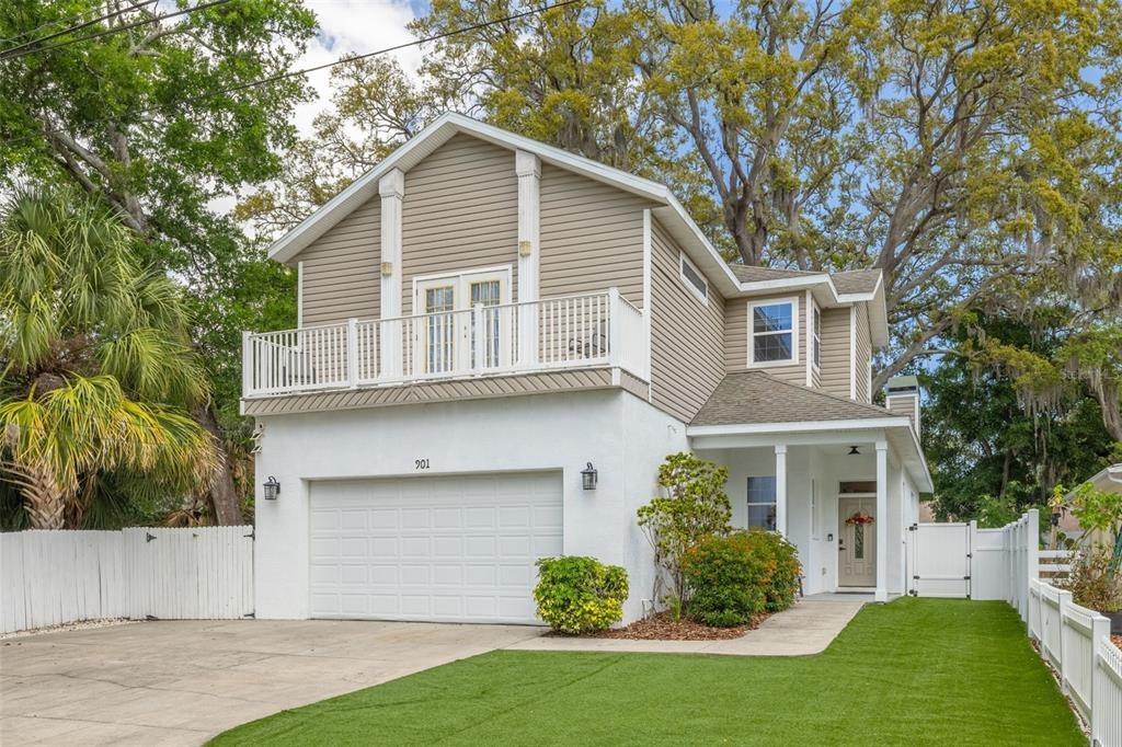 Virginia Ave, Tarpon Springs, FL 34689