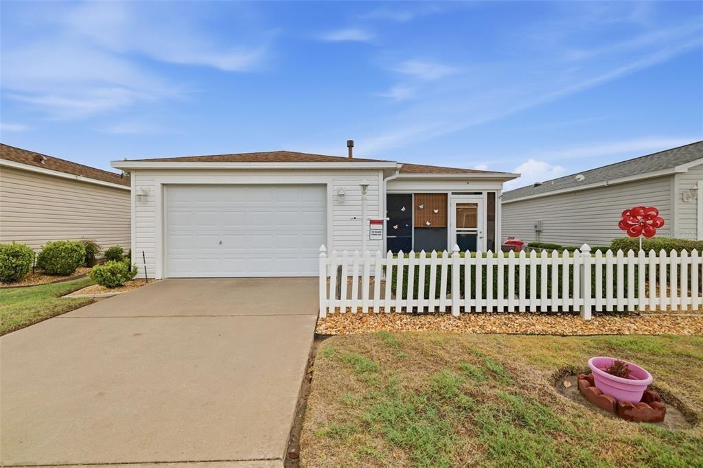 Allendale Pl, The Villages, FL 32162