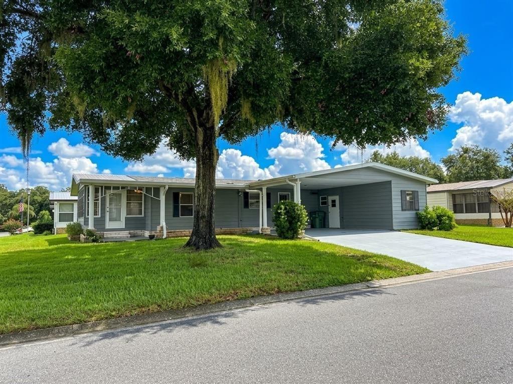 W Coach N Four Dr, Leesburg, FL 34748