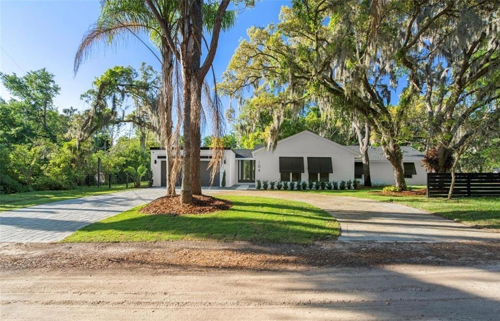 E 1st Ave, Windermere, FL 34786
