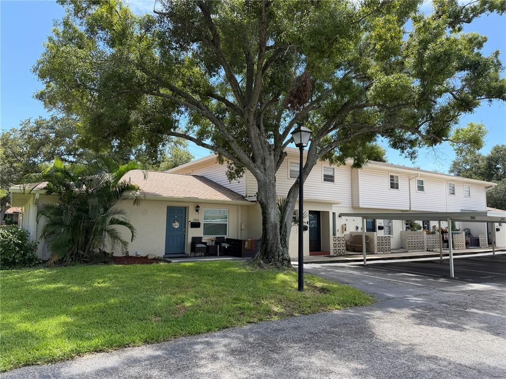 Stone Haven Ct N, Pinellas Park, FL 33781