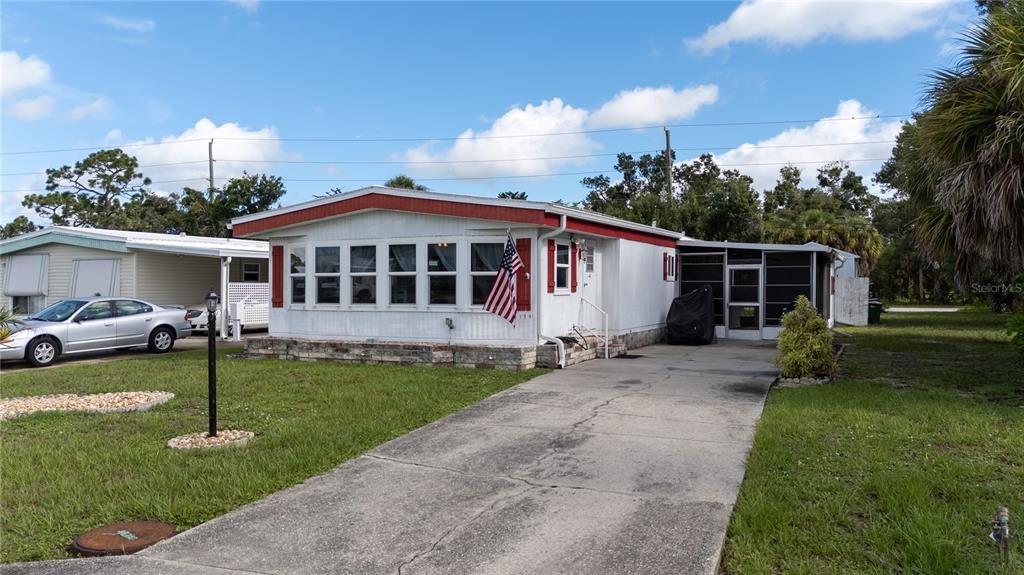 Tanager Ln, Englewood, FL 34224