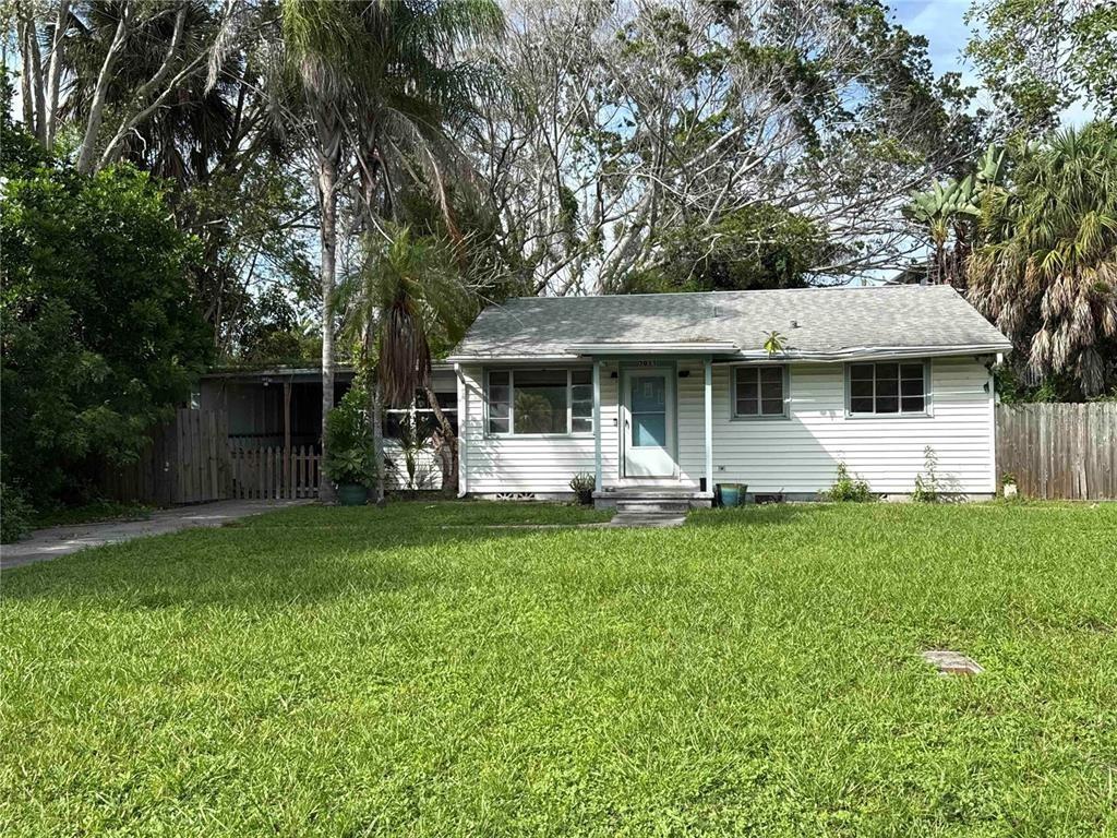 Hibiscus Ave S, South Pasadena, FL 33707