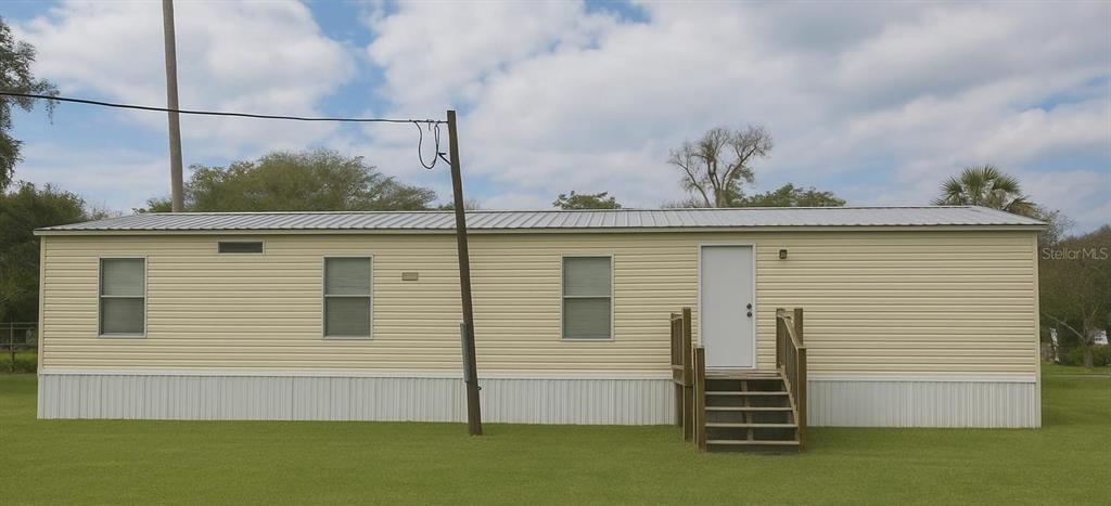 Cr 426, Lake Panasoffkee, FL 33538