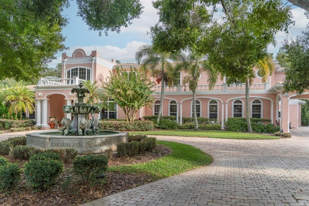 Isleworth Close, Tarpon Springs, FL 34688
