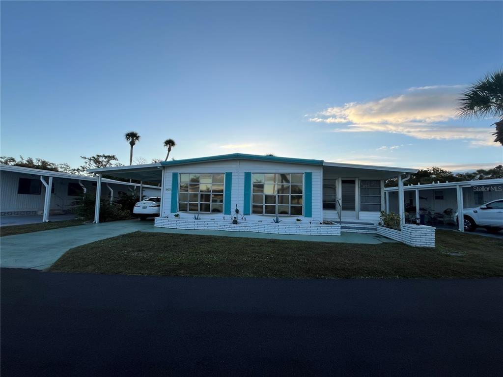 Cervina Dr N, Venice, FL 34285