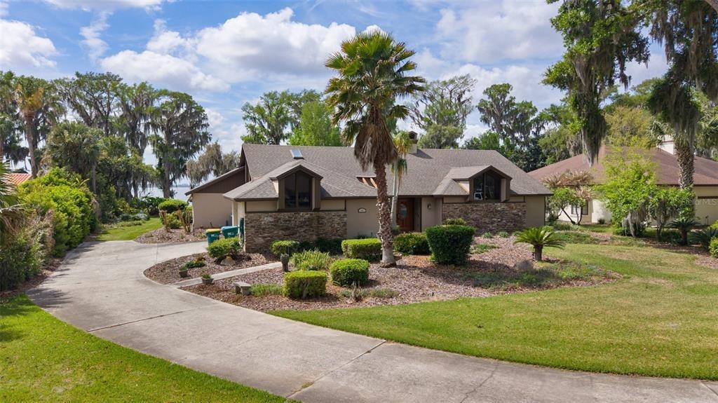 Sand Lake Pl, Eustis, FL 32726