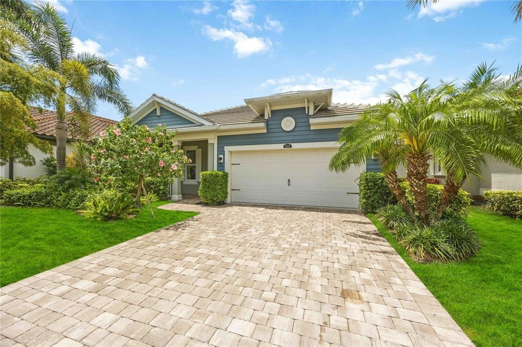 Renaissance Blvd, Venice, FL 34293