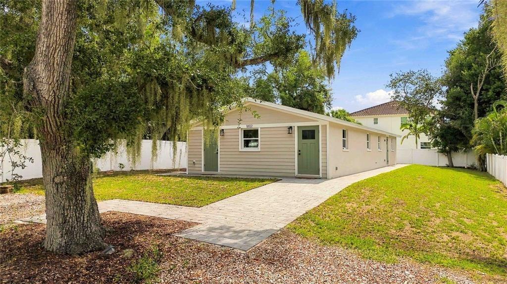 Robinhood St, Sarasota, FL 34231
