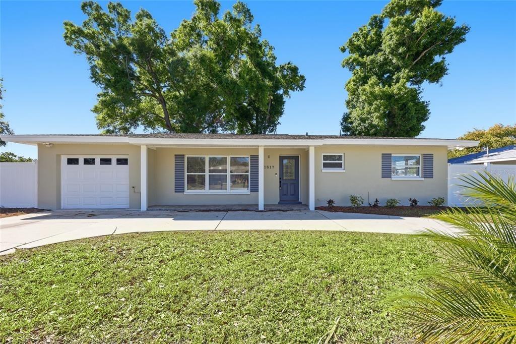 Hunt Ln, Clearwater, FL 33764