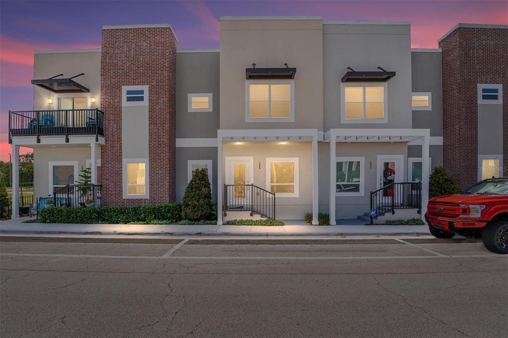 N Oak Ave, Sanford, FL 32771