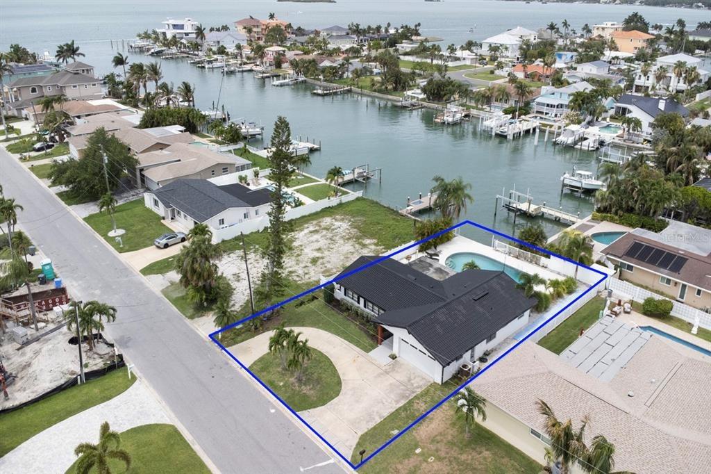 6th St E, Treasure Island, FL 33706