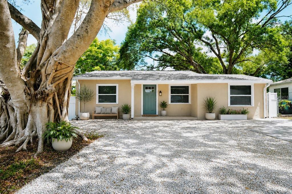 8th Ave Sw, Largo, FL 33770