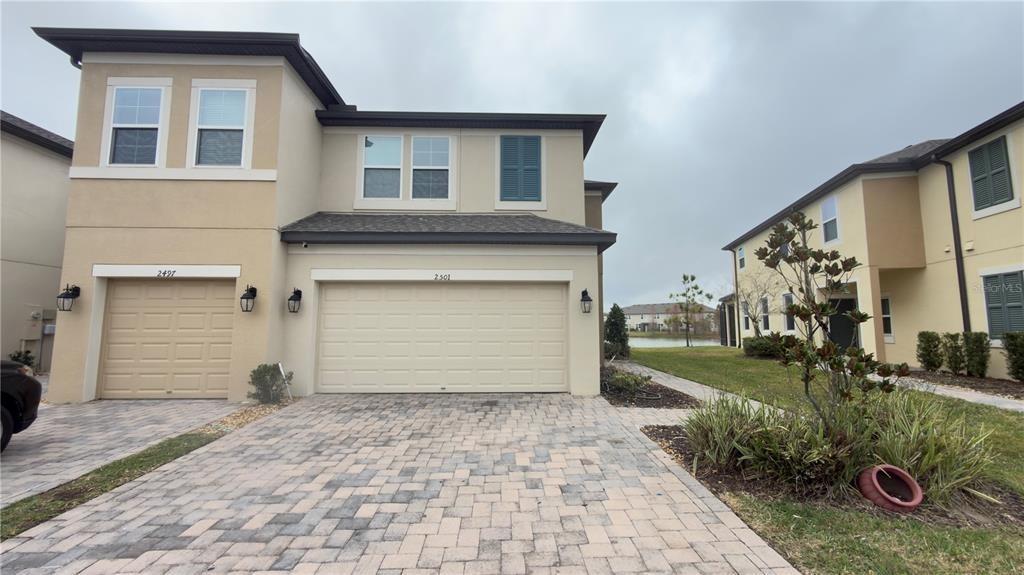 Stapleford Pl, Wesley Chapel, FL 33543