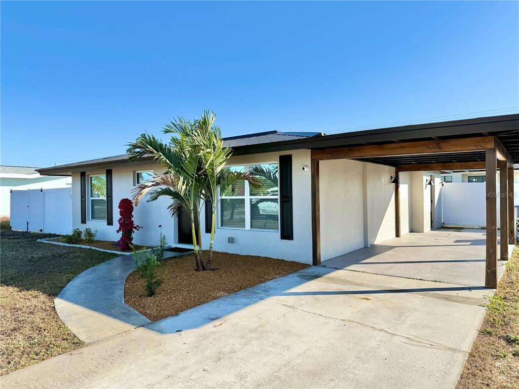 Port Charlotte Blvd, Port Charlotte, FL 33952