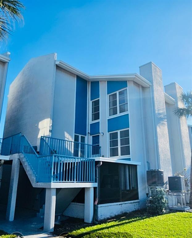 Medallion Blvd, Madeira Beach, FL 33708