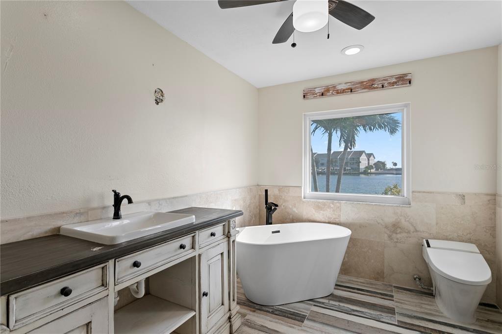 S Yacht Club Dr, Treasure Island, FL 33706