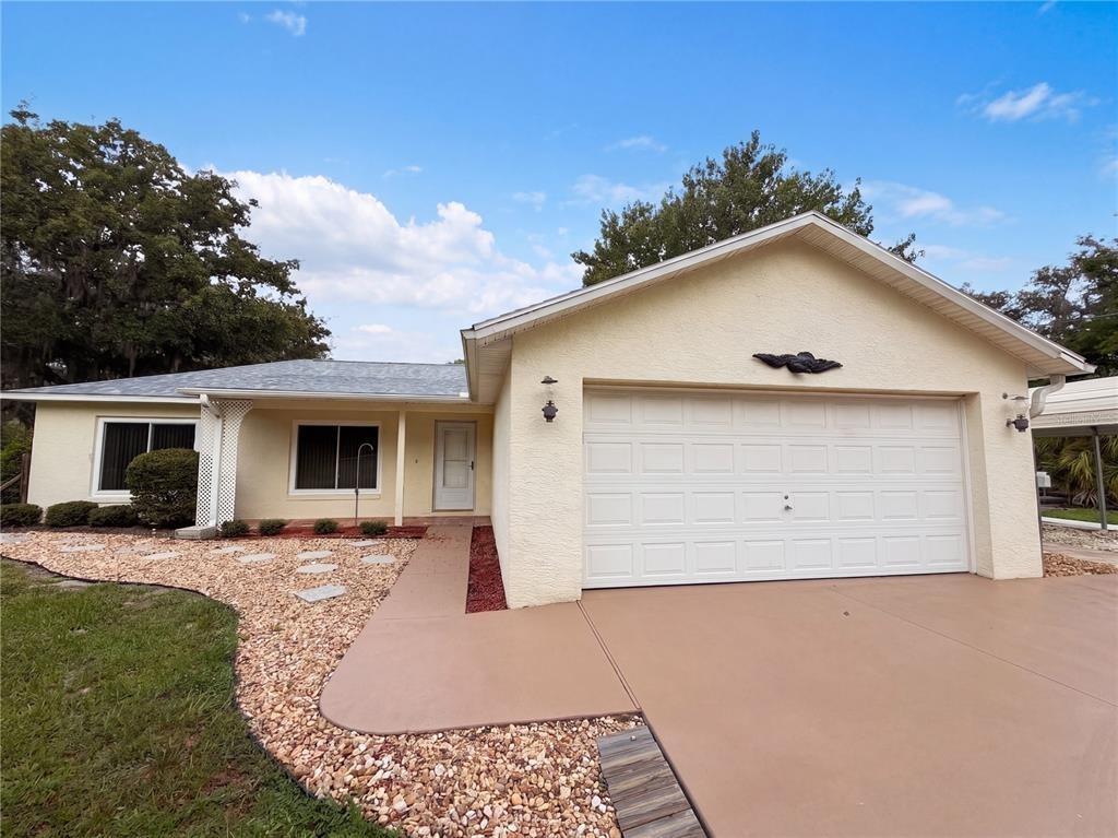 S Carriage Ter, Homosassa, FL 34448