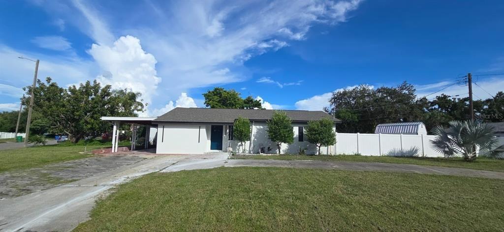 W Wallace Ave, Tampa, FL 33611