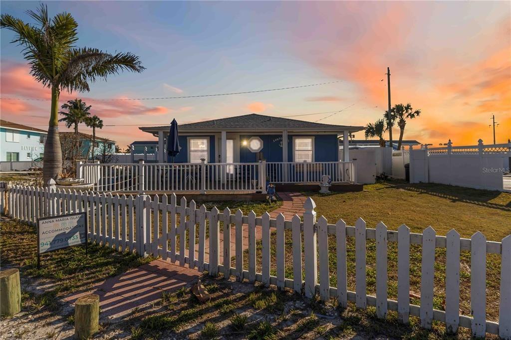 9th St N, Bradenton Beach, FL 34217