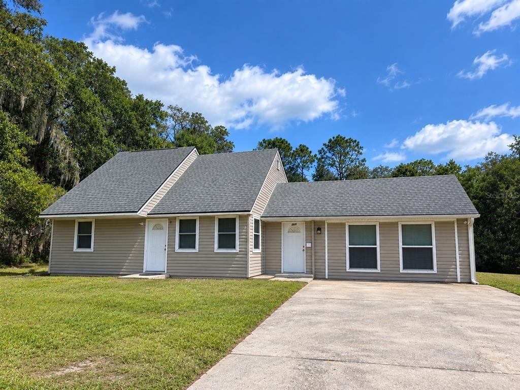 Grant Ave, Deland, FL 32724