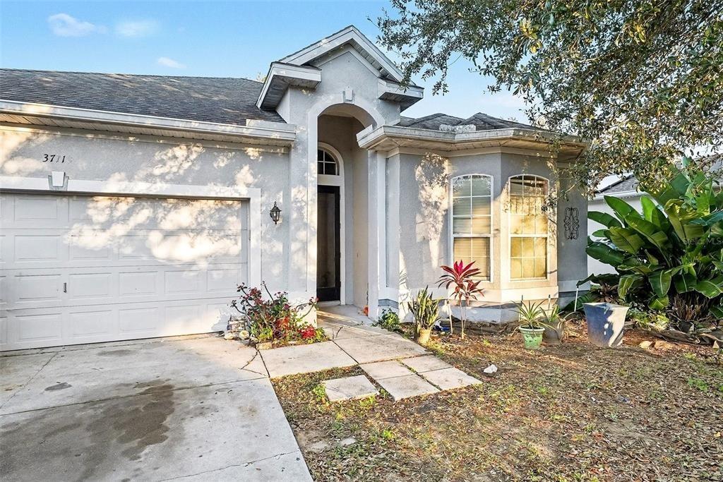 Highland Bluff Cir, Dade City, FL 33523