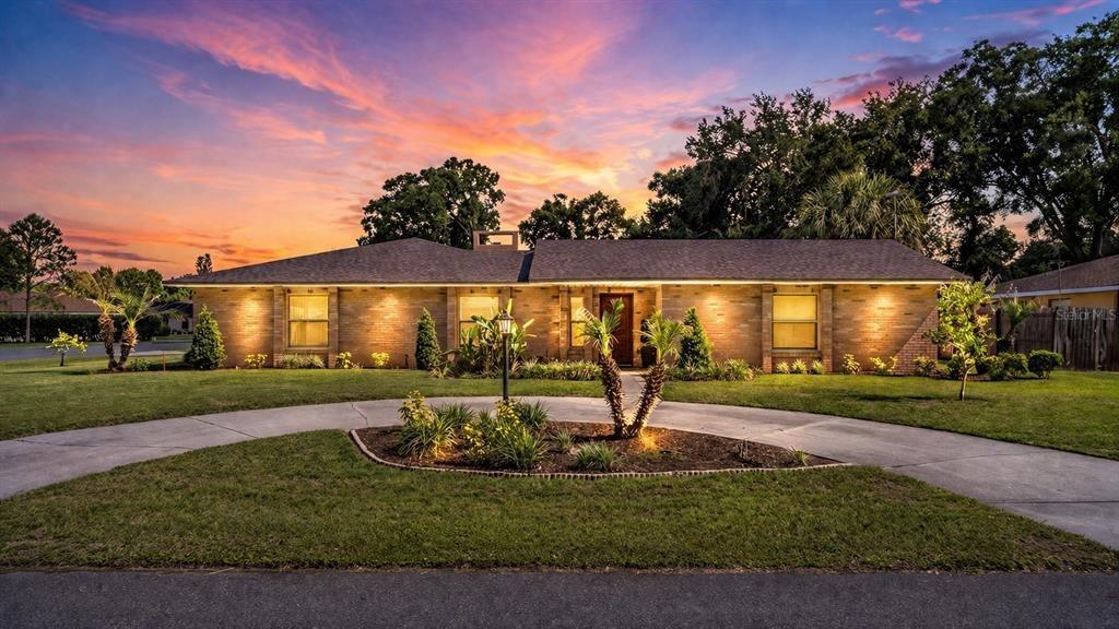 Crestview Dr, Auburndale, FL 33823