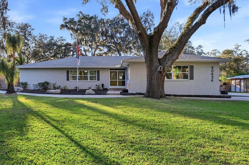 Hillside Ln, Wesley Chapel, FL 33545