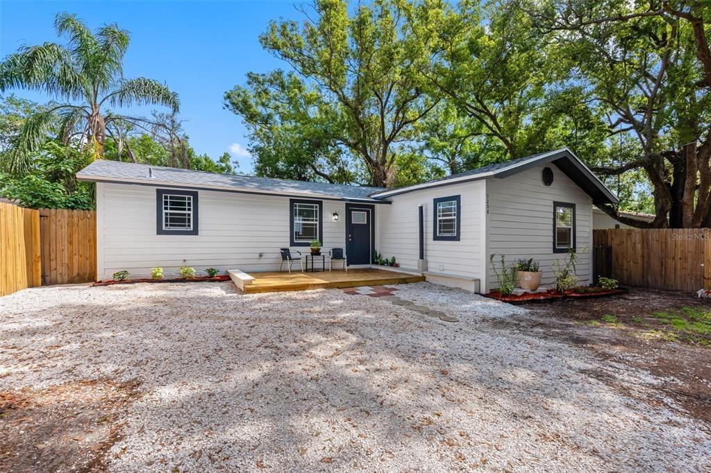 E Chilkoot Ave, Tampa, FL 33612
