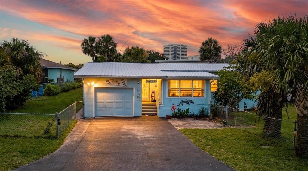 N Grandview Ave, Daytona Beach, FL 32118