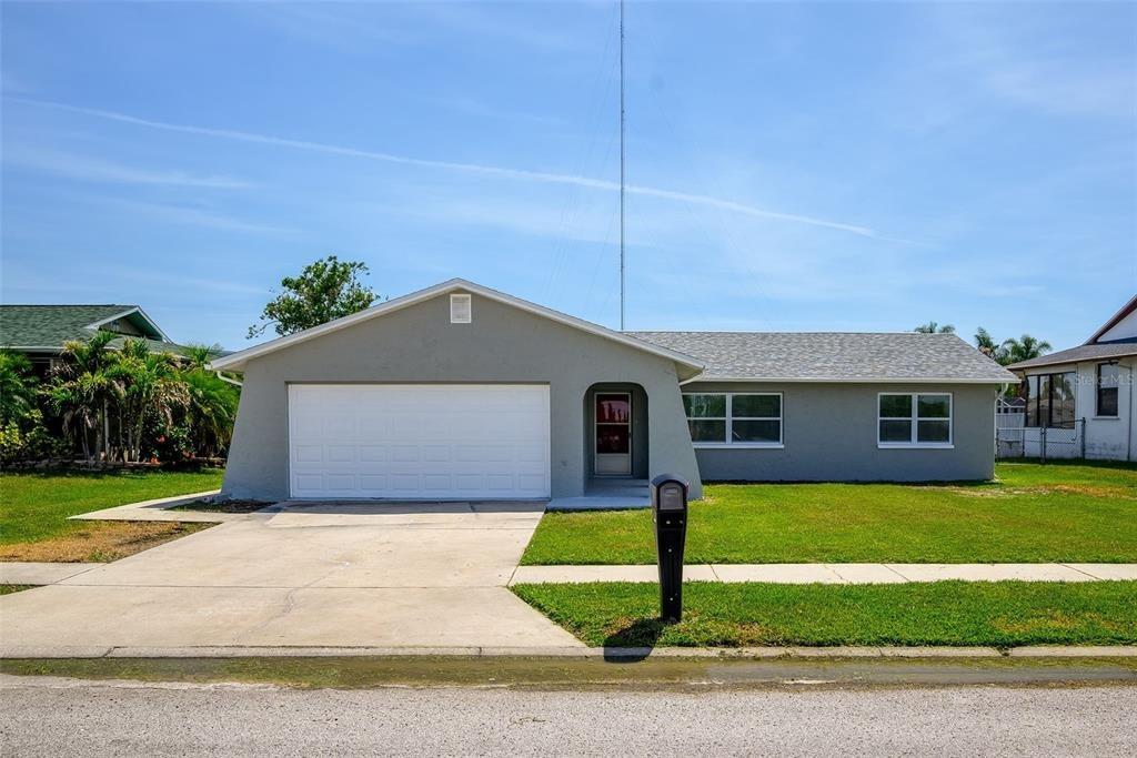 Jackson Dr, Holiday, FL 34691