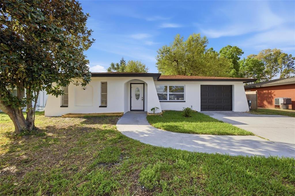 Driftwood Cir S, Oldsmar, FL 34677