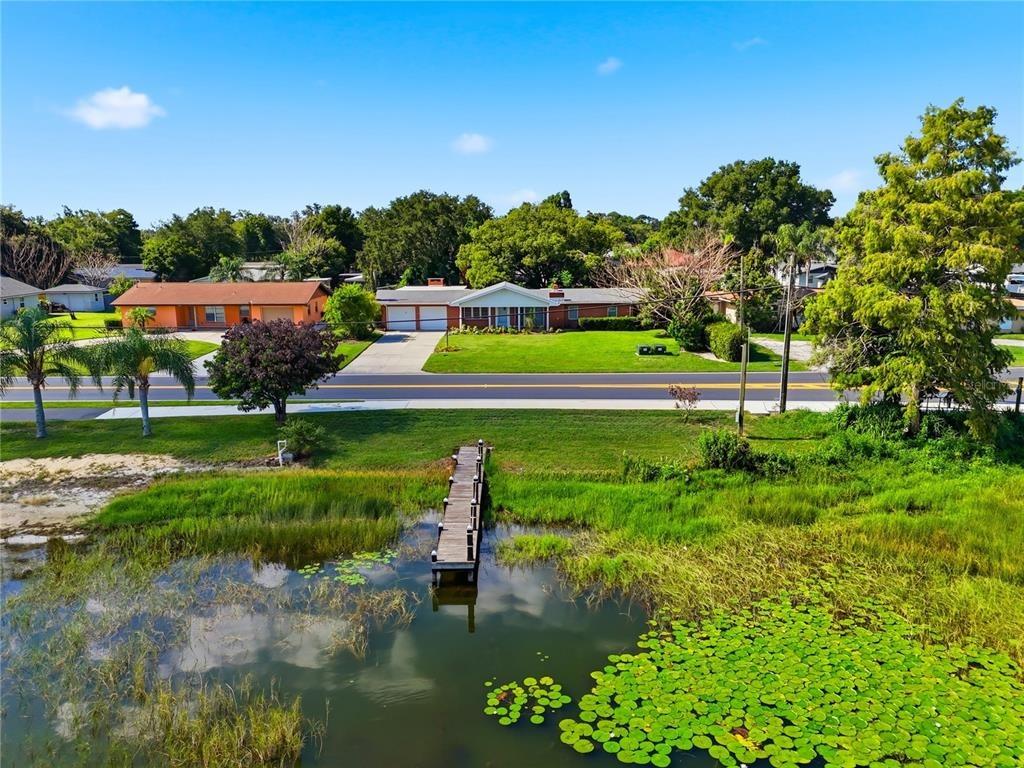 S Lake Howard Dr, Winter Haven, FL 33880
