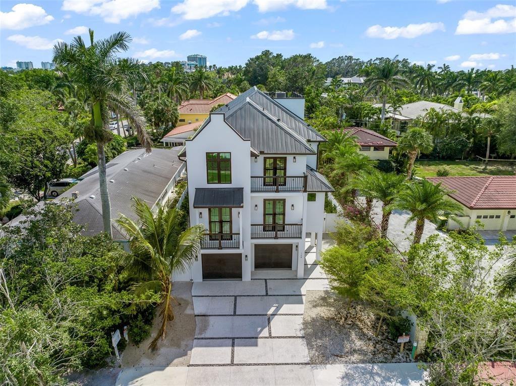 Fillmore Dr, Sarasota, FL 34236