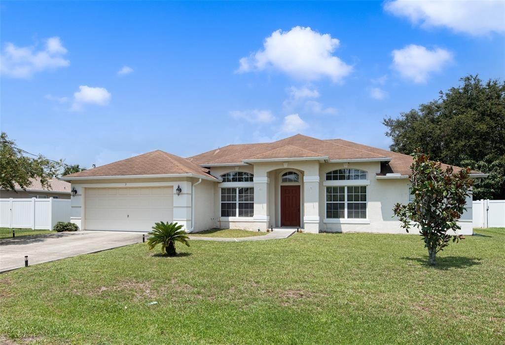 Phoenix Ln, Palm Coast, FL 32164