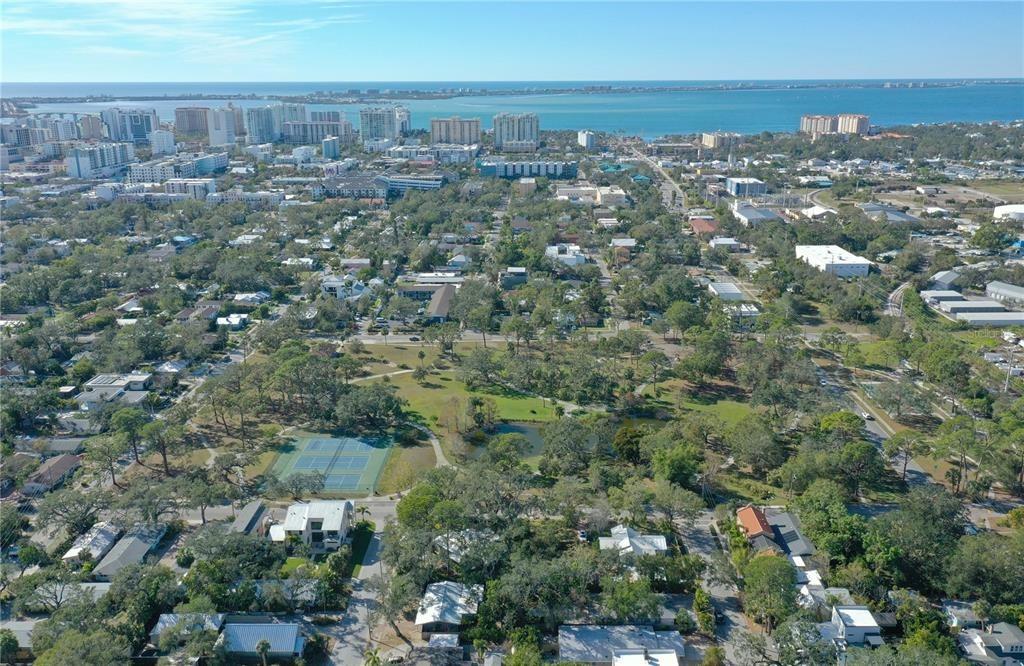 10th St, Sarasota, FL 34236