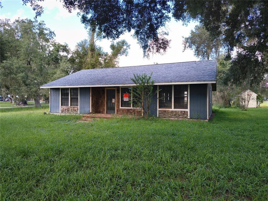 Lakewood Dr, Dade City, FL 33523
