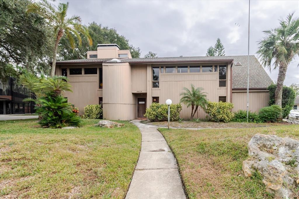 Old Orchard Dr, Tampa, FL 33618