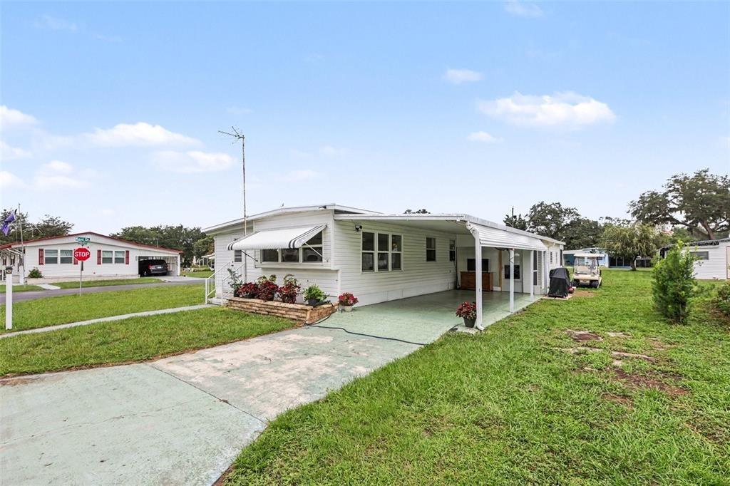 Hammond Dr, Zephyrhills, FL 33541