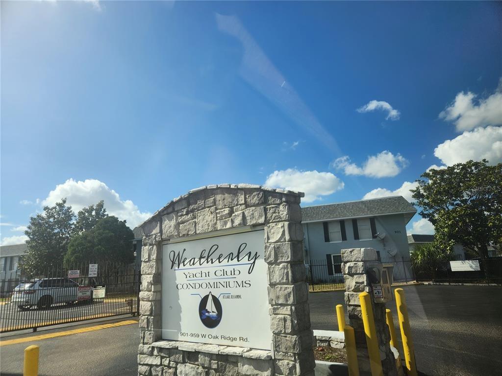 W Oak Ridge Rd, Orlando, FL 32809