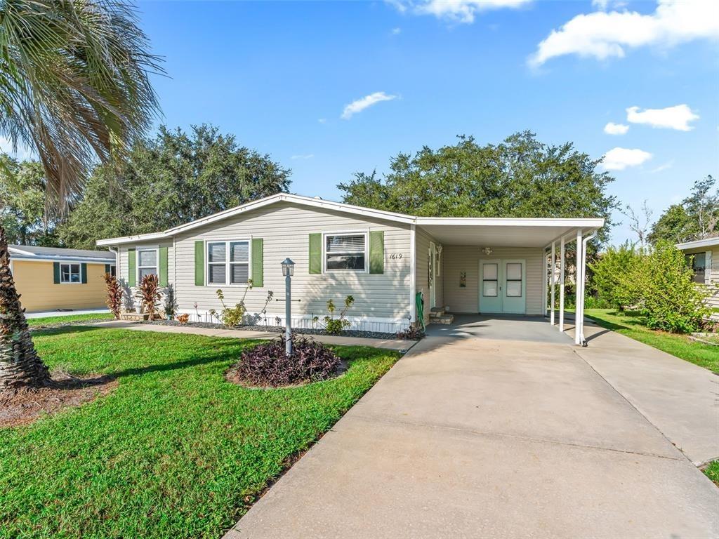 W Schwartz Blvd, Lady Lake, FL 32159