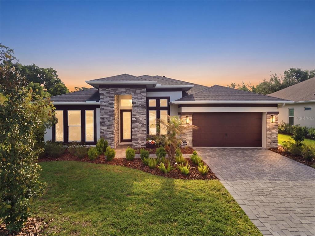Trailing Moss Dr, Dade City, FL 33525