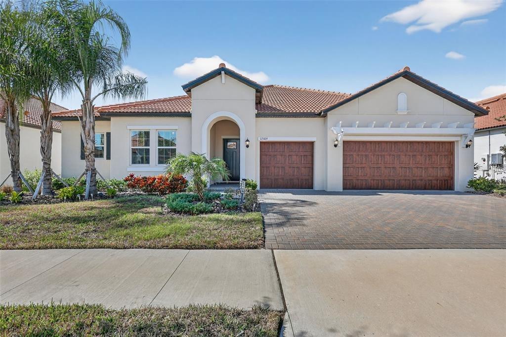 Star Banks St, Wimauma, FL 33598