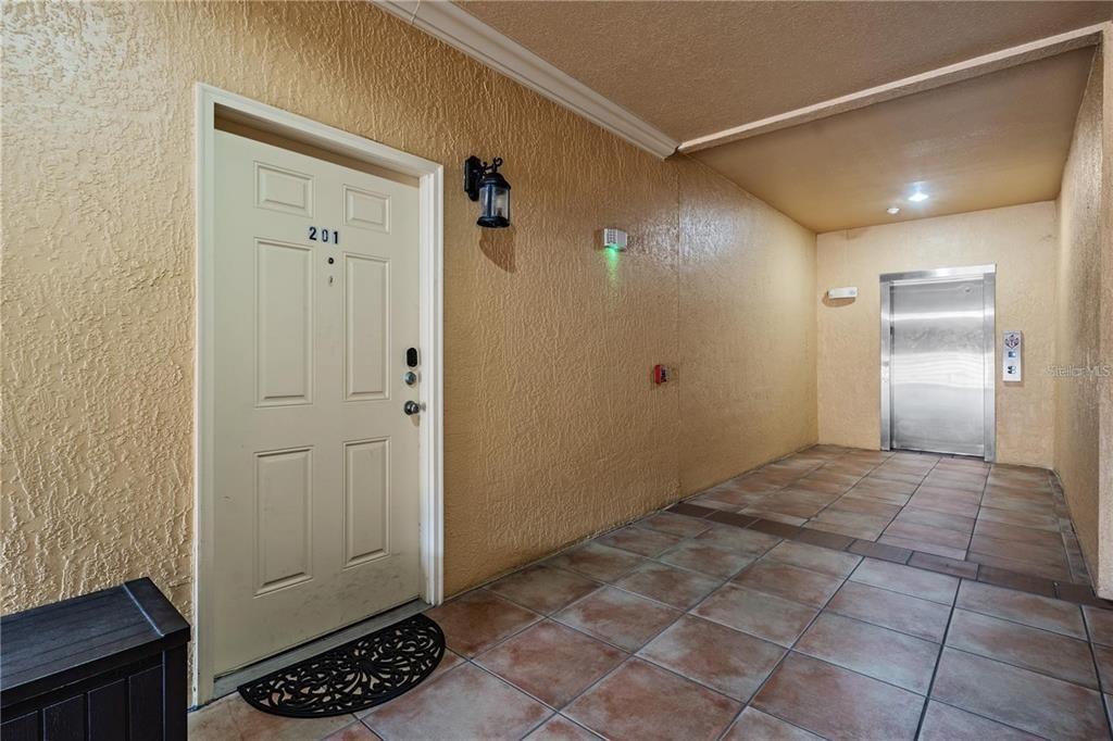 Bayside Village Dr, Tampa, FL 33615