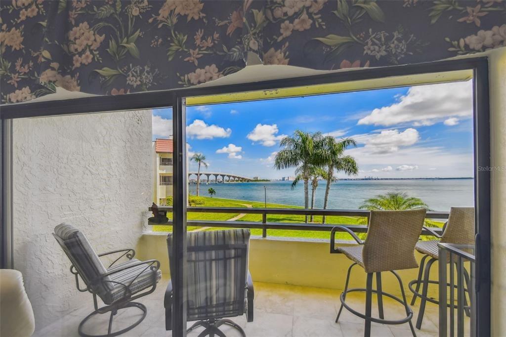 1st St E, Saint Petersburg, FL 33715