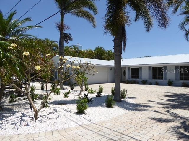 4th St E, Treasure Island, FL 33706