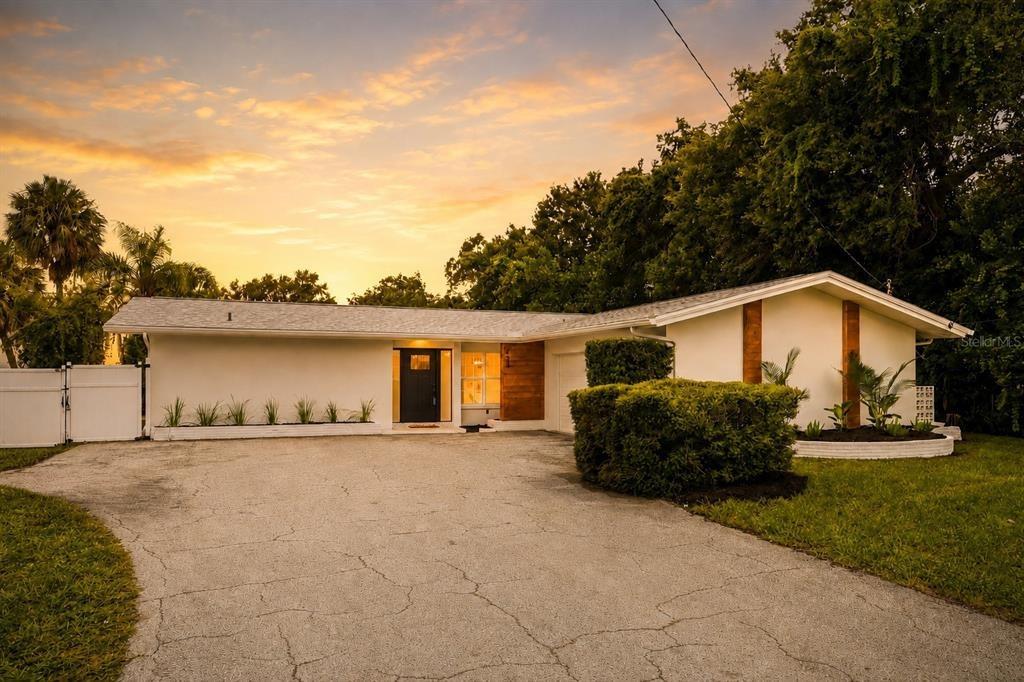Mehlenbacher Rd, Belleair Bluffs, FL 33770