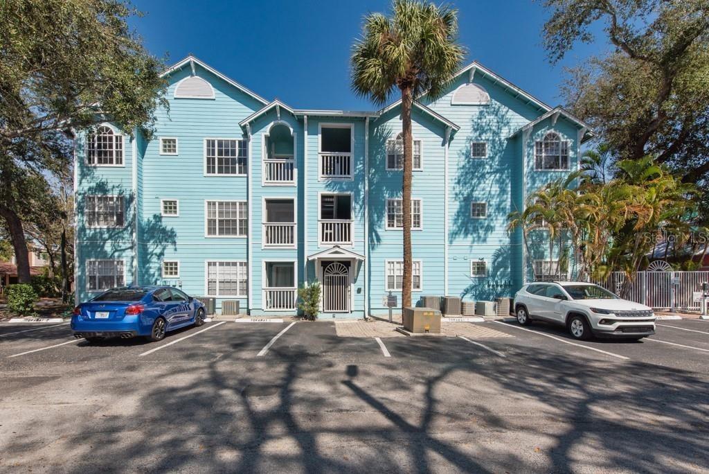 W Cleveland St, Tampa, FL 33609