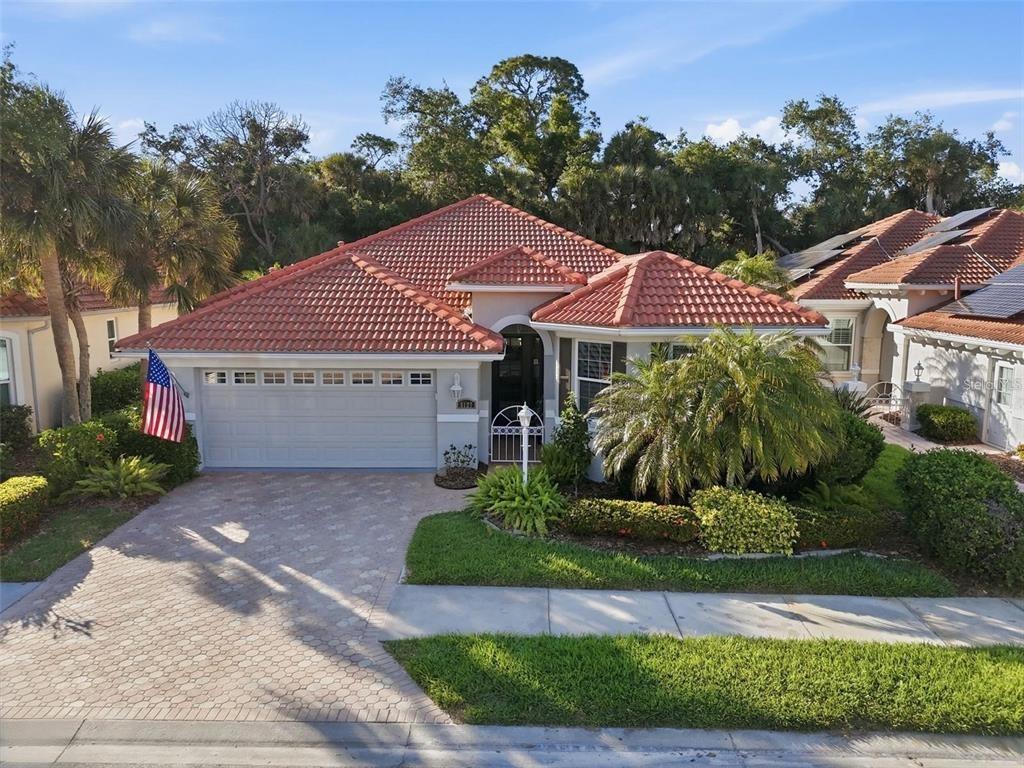 Hanging Moss Ln, Sarasota, FL 34238