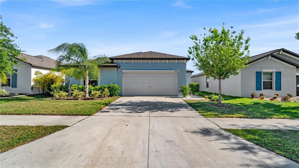 Crinkle Leaf Ct, Ruskin, FL 33570